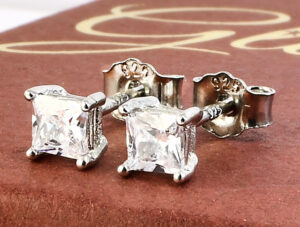 Strieborné náušnice 