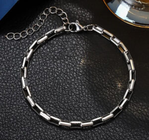 Acél karkötő